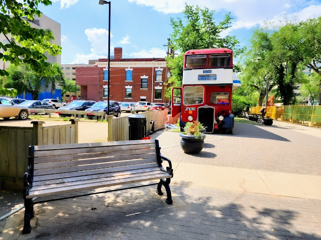 Comentarii opinii despre Bus Stop Refreshments