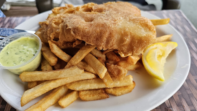 Comentarii opinii despre The Boathouse Seafood Restaurant And Waterfront Patio