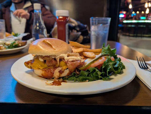 Comentarii opinii despre The Tickled Toad Pub & Grill