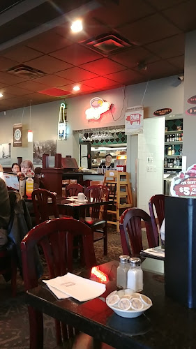 Opinii despre Ricky's All Day Grill - Edgemont/Country Hills în Calgary - Hospitality and gastronomy