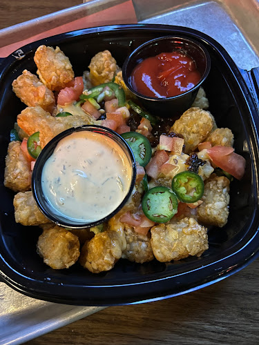 345 10 Ave SW, Calgary, AB T2R 0A5