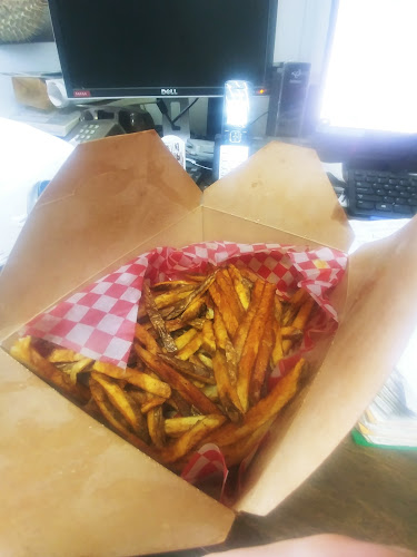 346 Nairn Ave, Winnipeg, MB R2L 0W9