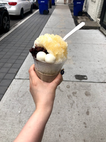 4909 Yonge St, North York, ON M2N 5N4