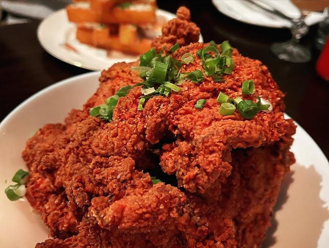 87 King St W, Kitchener, ON N2G 1X2