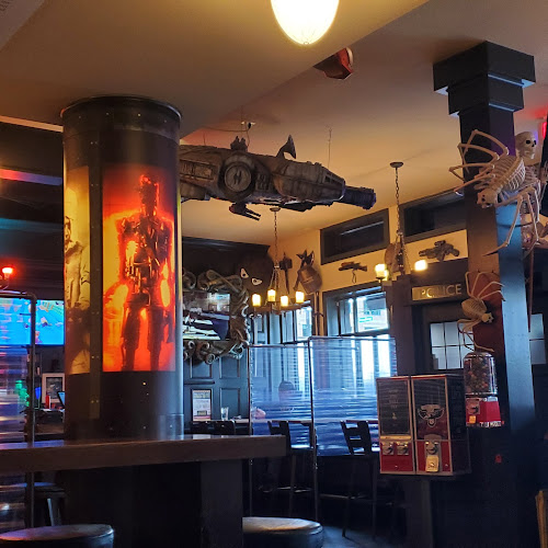 1619 W Broadway, Vancouver, BC V6J 1W9