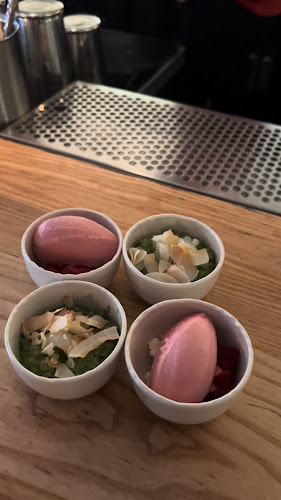 PiDGiN Restaurant - Vancouver