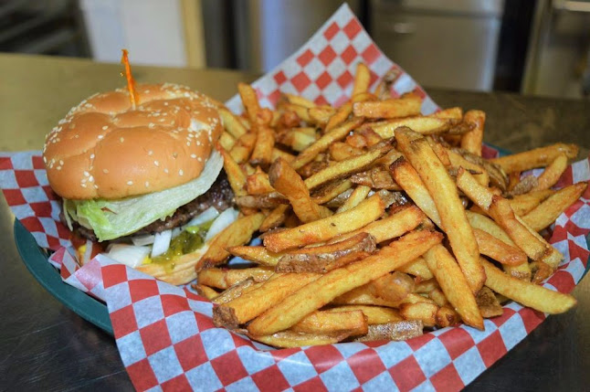 262 Frontenac St, Sault Ste. Marie, ON P6A 5K9