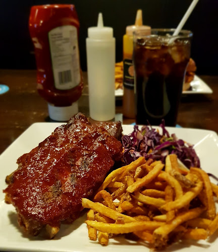 Bowman's Bar & Grill - Hospitality and gastronomy