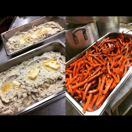 All Seasons Pig Roast & Catering