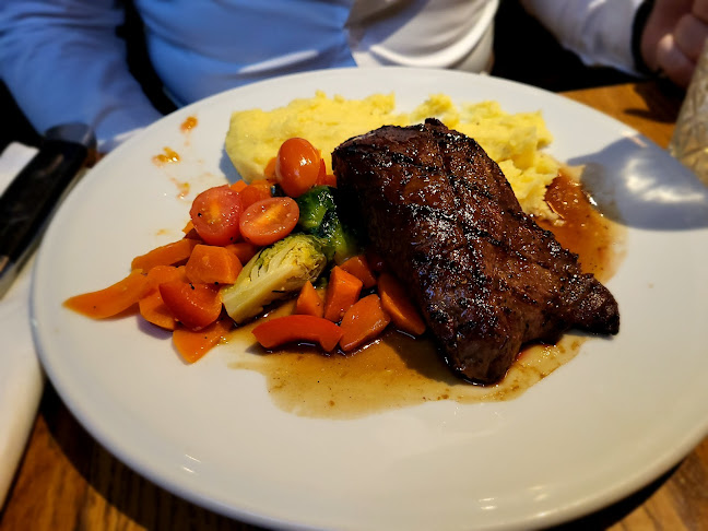 419 King St W, Oshawa, ON L1J 2K5