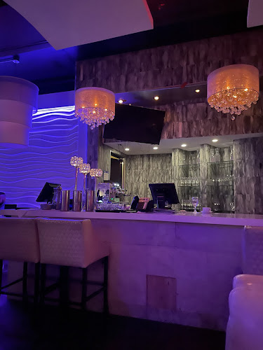 Mezzanotte Bistro Italiano - Hospitality and gastronomy