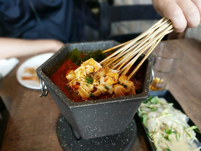 4660 Hastings St, Burnaby, BC V5C 2K8