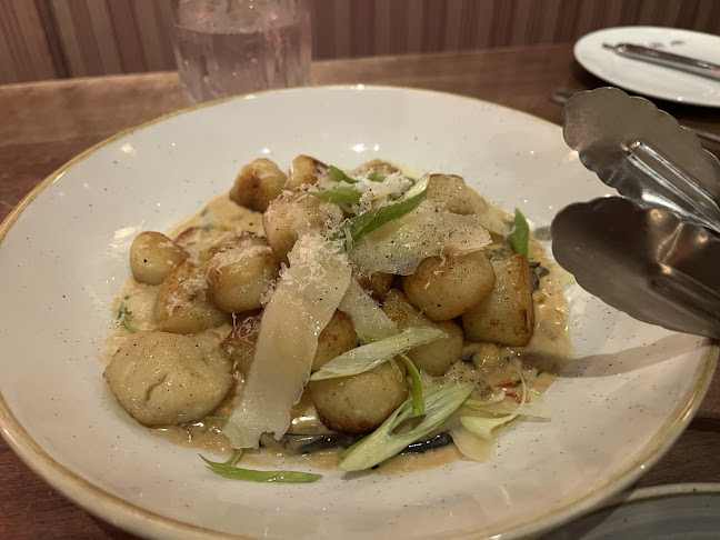 13311 Yonge St Unit 102, Richmond Hill, ON L4E 4L6