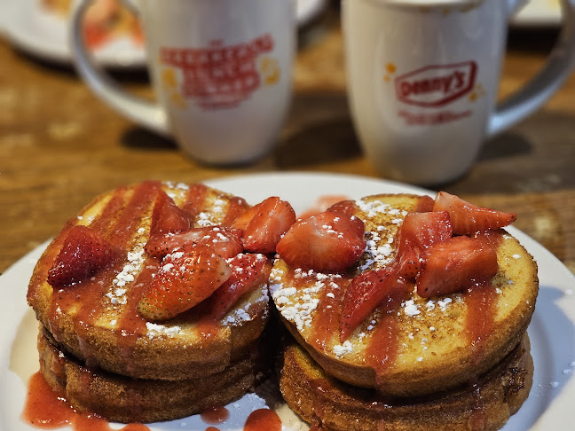 Denny's Restaurant Idylwyld Drive - Hospitality and gastronomy