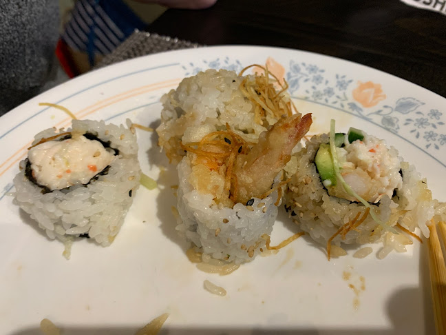 Comentarii opinii despre Young's Kitchen Sushi