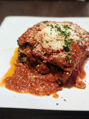 431 41 Ave NE, Calgary, AB T2E 2N4