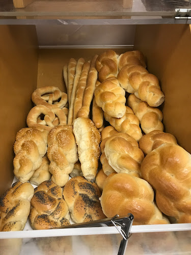 Opinii despre Golden Grain Bakery & Deli în Hamilton - Hospitality and gastronomy