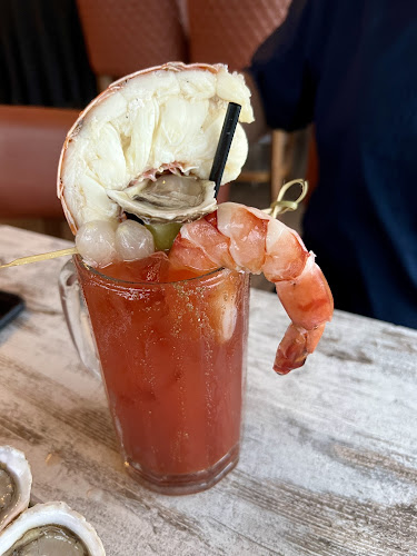 Perla Oyster Bar & Grill