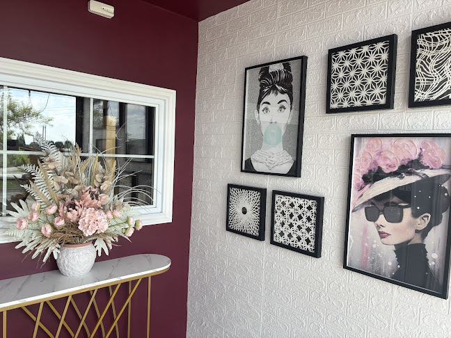 Queenz Family Restaurant - Cambridge