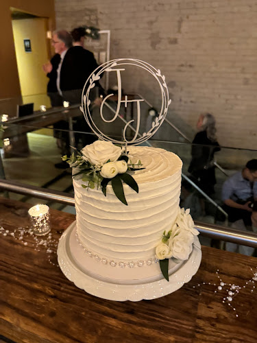 La Creme Cakes - Hospitality and gastronomy