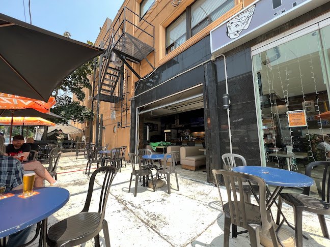 560 Danforth Ave, Toronto, ON M4K 1R1