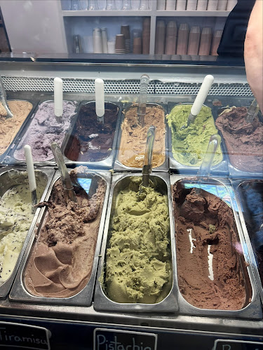 Opinii despre Piccolo Grande Artisan Gelateria în Ottawa - Hospitality and gastronomy