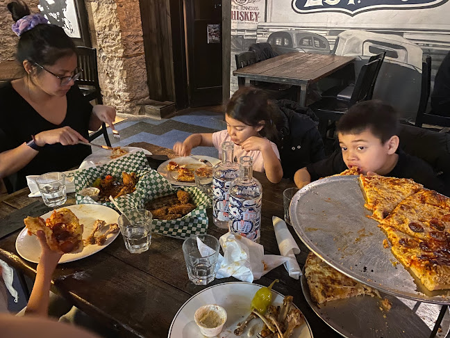 Comentarii opinii despre Roy's Pizza