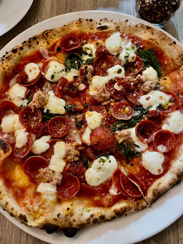 Comentarii opinii despre Pizzeria Via Napoli