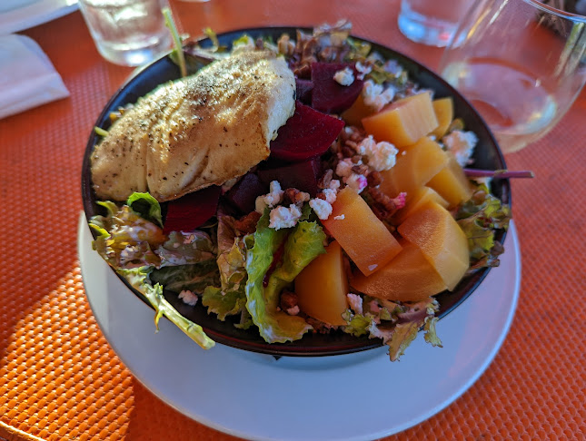 Belleville's - Victoria