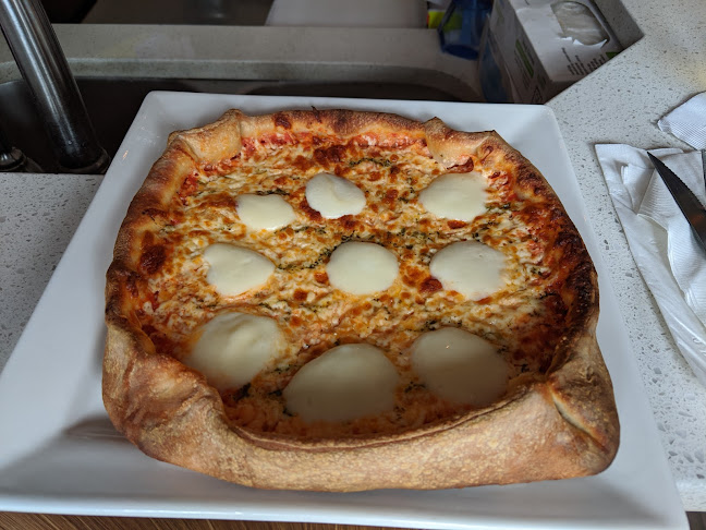 Al Quadrato Resto and Pizza - Hospitality and gastronomy