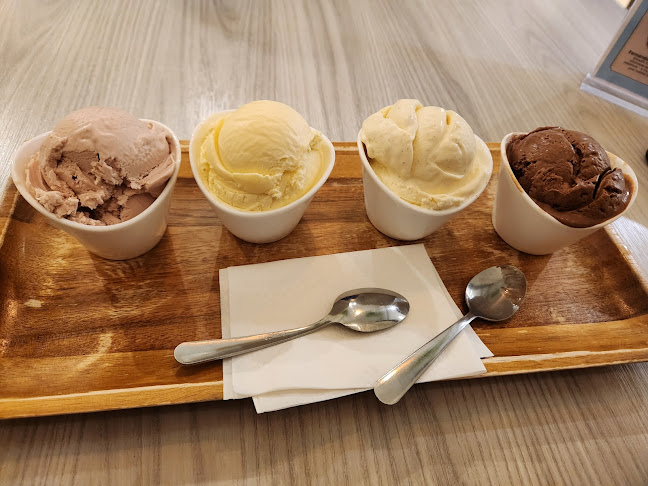 390 Osborne St, Winnipeg, MB R3L 1Z9