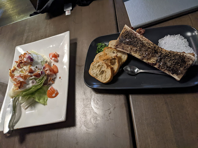 390 Brant St, Burlington, ON L7R 4J4