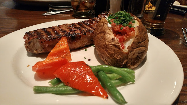 1631 102 St NW, Edmonton, AB T6J 5Z8