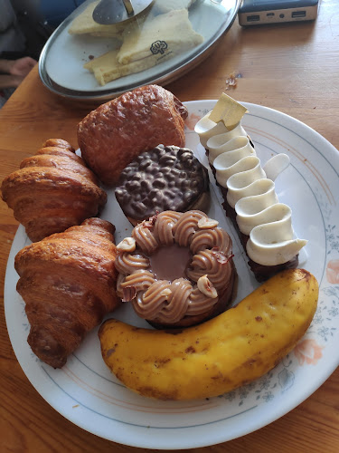 Opinii despre Bonne Nouvelle Pâtisserie în Toronto - Hospitality and gastronomy