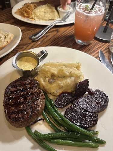 Comentarii opinii despre The Keg Steakhouse + Bar - Leslie Street