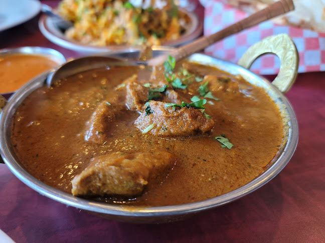 Agra Tandoori Restaurant - Hospitality and gastronomy