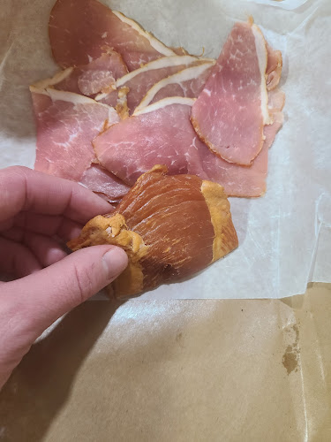 Opinii despre The European Sausage & Deli Inc. în Red Deer - Hospitality and gastronomy