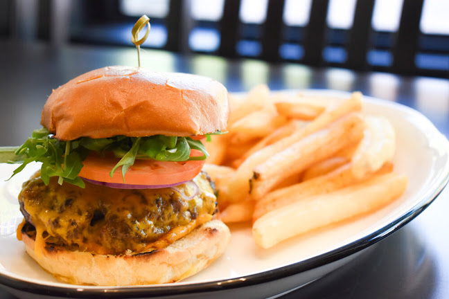 Comentarii opinii despre Uptown Eatery