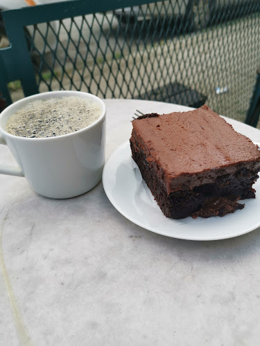 Opinii despre Kranky Cafe in Mount Pleasant în Vancouver - Hospitality and gastronomy