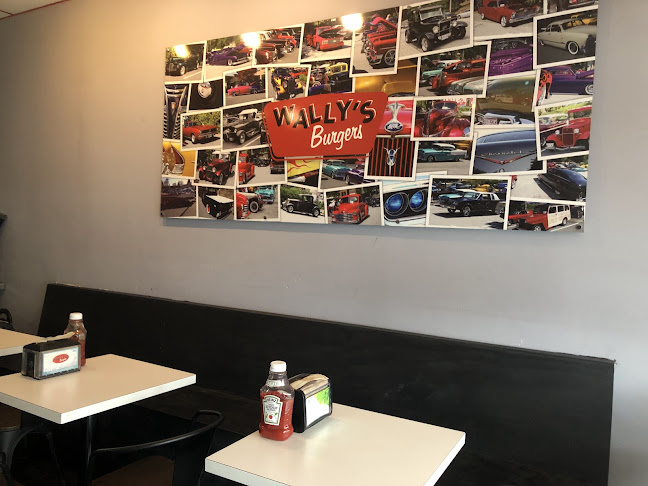 Wally's Burgers - Hospitality and gastronomy