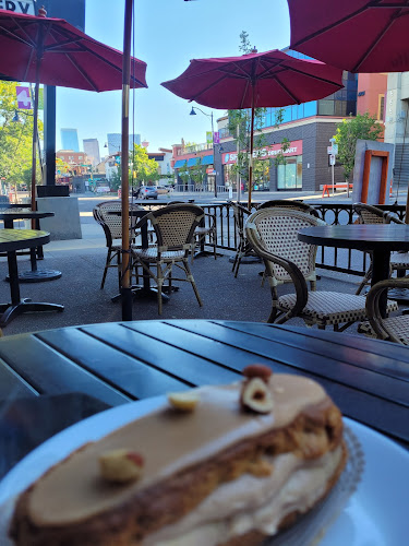 La Boulangerie Bakery Cafe