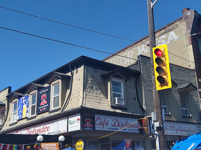 594 College St, Toronto, ON M6G 1B3