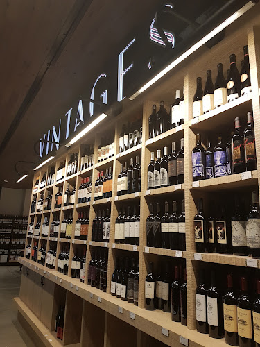 Comentarii opinii despre Everything Wine