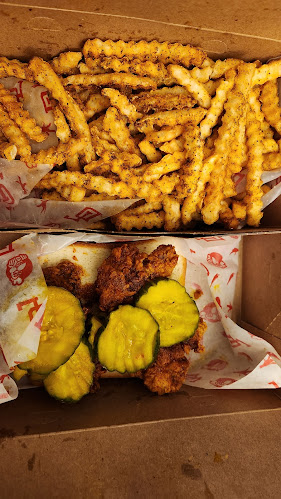 905 Commercial Dr, Vancouver, BC V5L 2H2