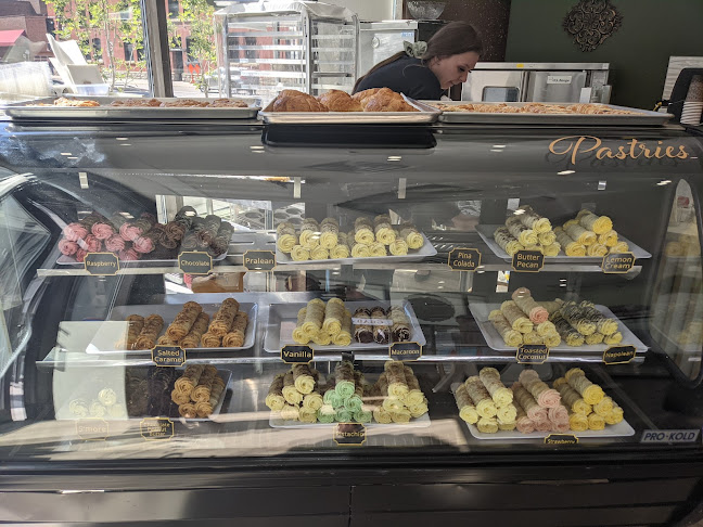 1467 W Pender St, Vancouver, BC V6G 2S3