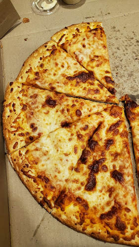 Comentarii opinii despre Yaseen Halal Pizza & Bakery