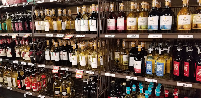 Central City Liquor Store - Hospitality and gastronomy