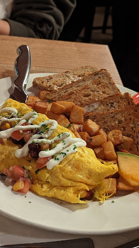 1550 Philip Ave, North Vancouver, BC V7P 2V8