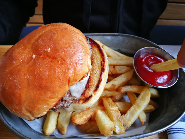 Comentarii opinii despre Steamship Grill & Bar