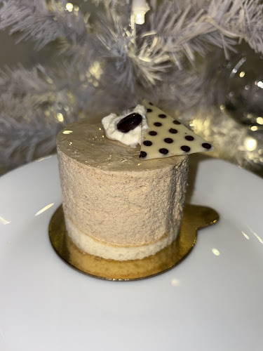 T&T Bakery - Hospitality and gastronomy